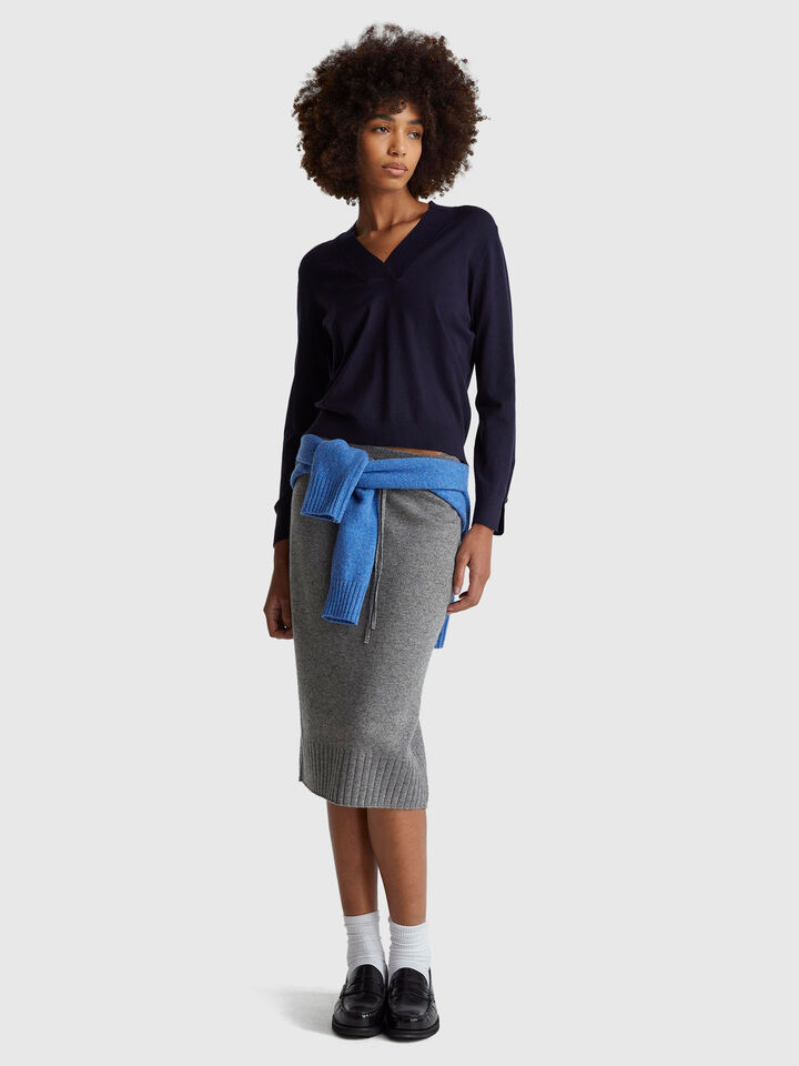 V NECK SWEATER L/S Women image number 3